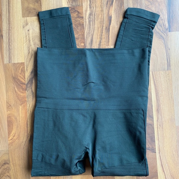 belly bandit | mother tucker moto leggings - Picture 2 of 10